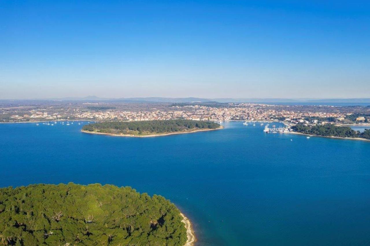 Apartment Dubravka Near The Sandy Beach Медулин Экстерьер фото